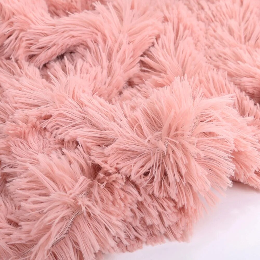 Luxurious Fluffy Throw